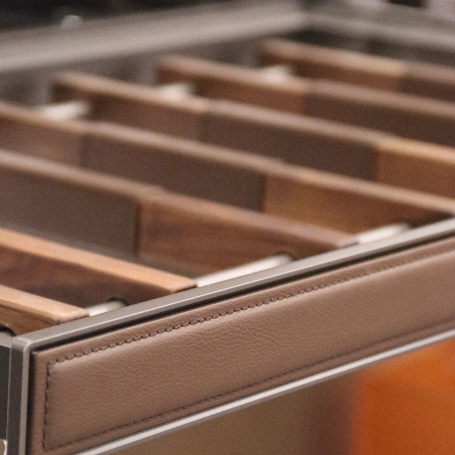 Closet jewelry box design pull-out sliding storage compartment closed leather storage basket Pants hanger